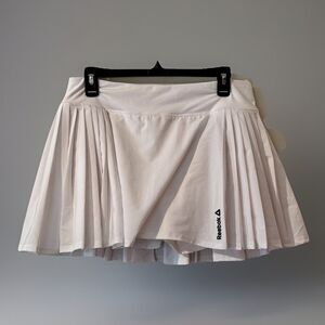 Reebok Women's White Pleated Tennis Skort Size Large EUC Athletic Golf Skirt 15"